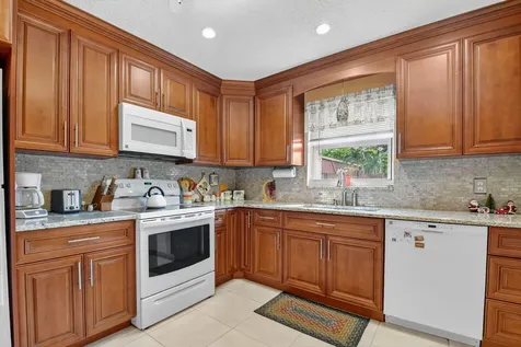 676 Laconia Circle Lake Worth FL 33467