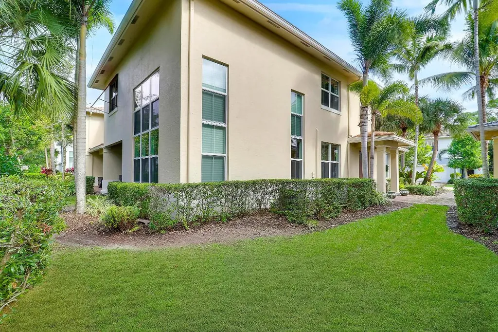 1083 Piccadilly Street Palm Beach Gardens FL 33418