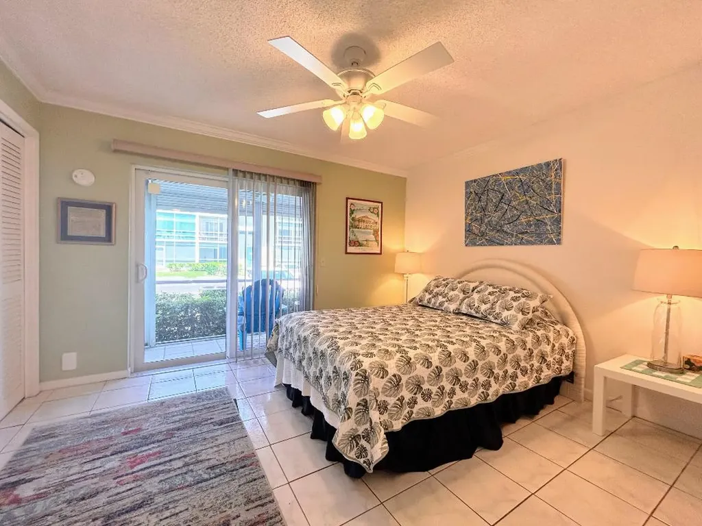 450 Horizons E Boynton Beach FL 33435