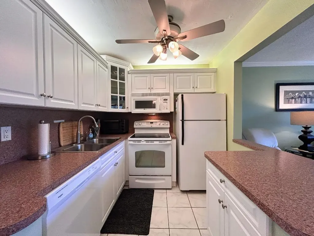 450 Horizons E Boynton Beach FL 33435