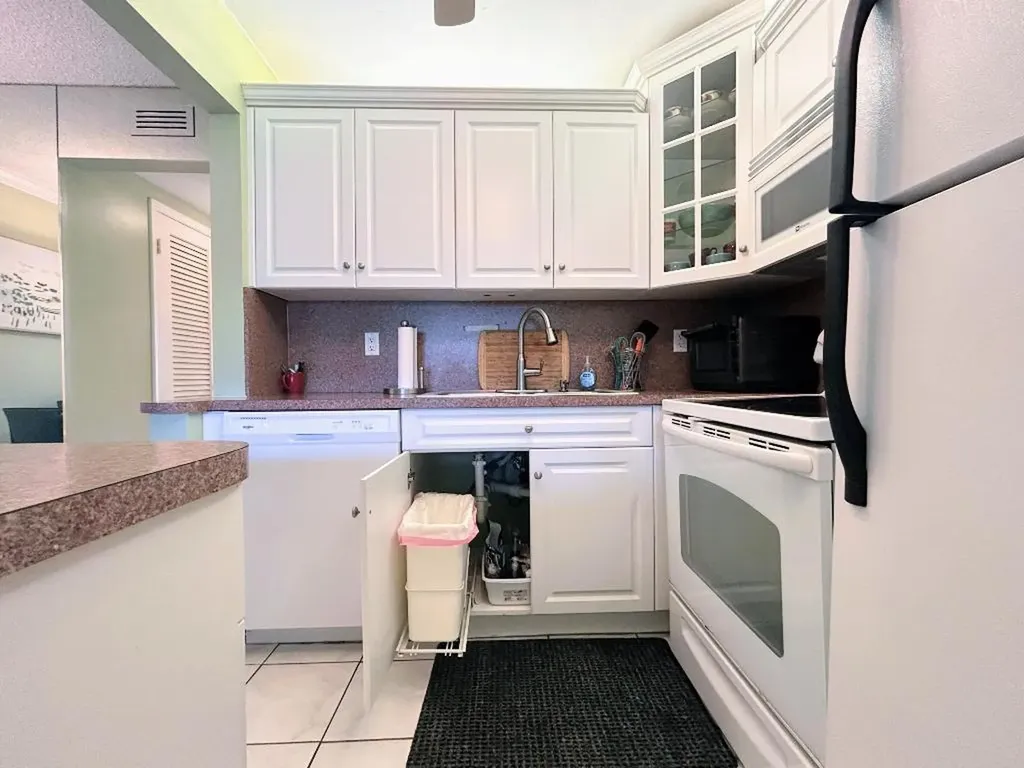 450 Horizons E Boynton Beach FL 33435