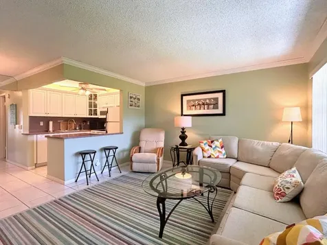 450 Horizons E Boynton Beach FL 33435