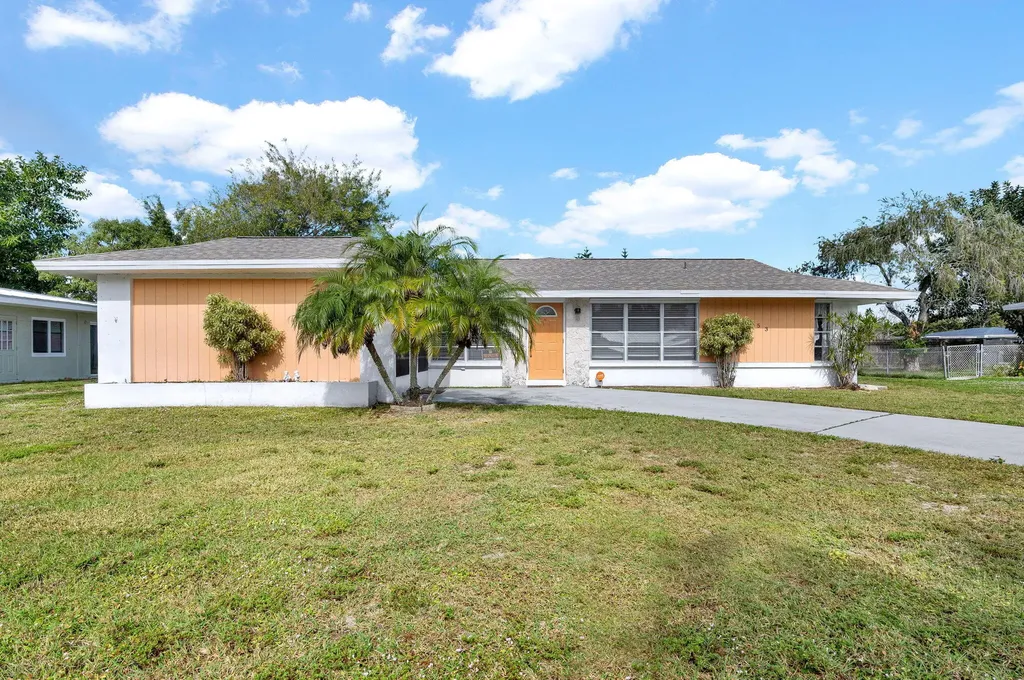 153 NE Tunison Avenue Port St Lucie FL 34983