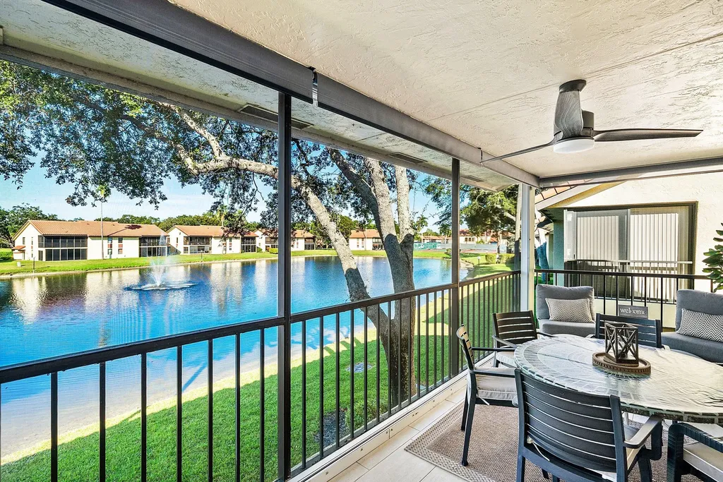 10423 S Circle Lake Drive Boynton Beach FL 33437