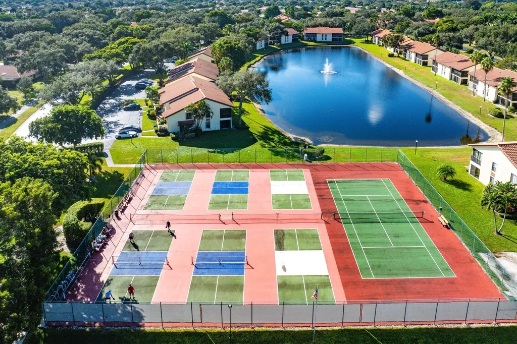 10423 S Circle Lake Drive Boynton Beach FL 33437