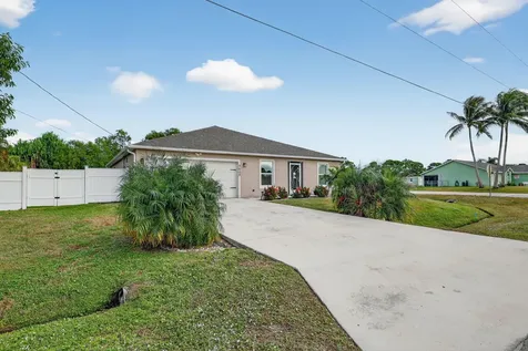 3002 SE East Blackwell Drive Port St Lucie FL 34952