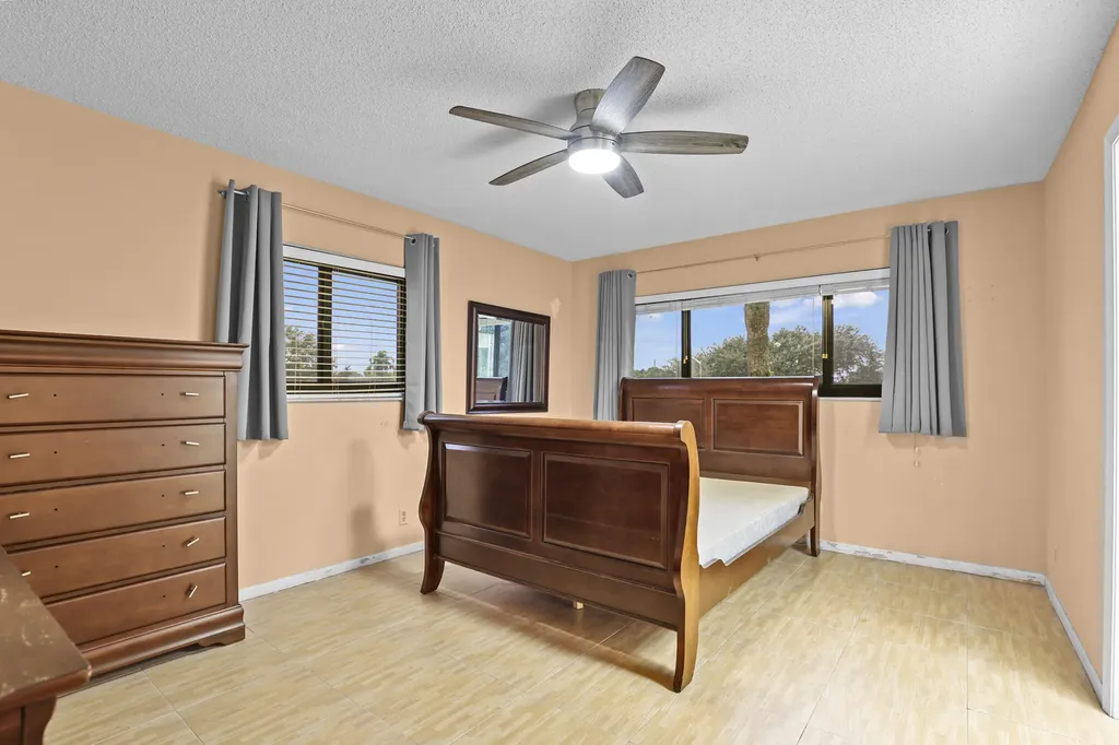 5280 Las Verdes Circle Delray Beach FL 33484