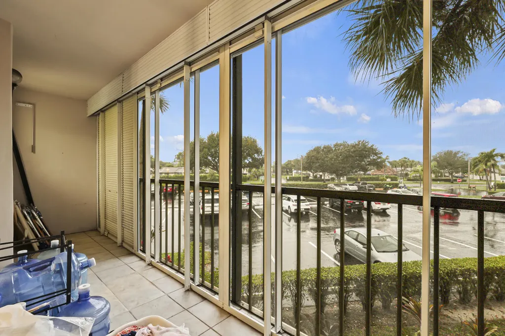 5280 Las Verdes Circle Delray Beach FL 33484