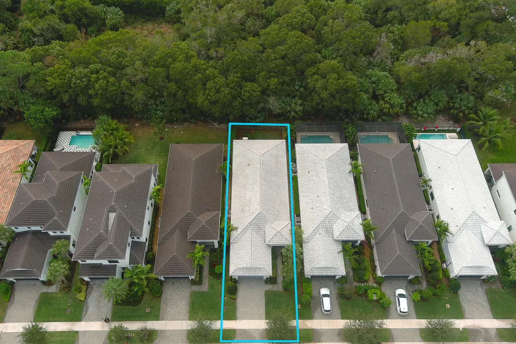 5642 Delacroix Terrace Palm Beach Gardens FL 33418