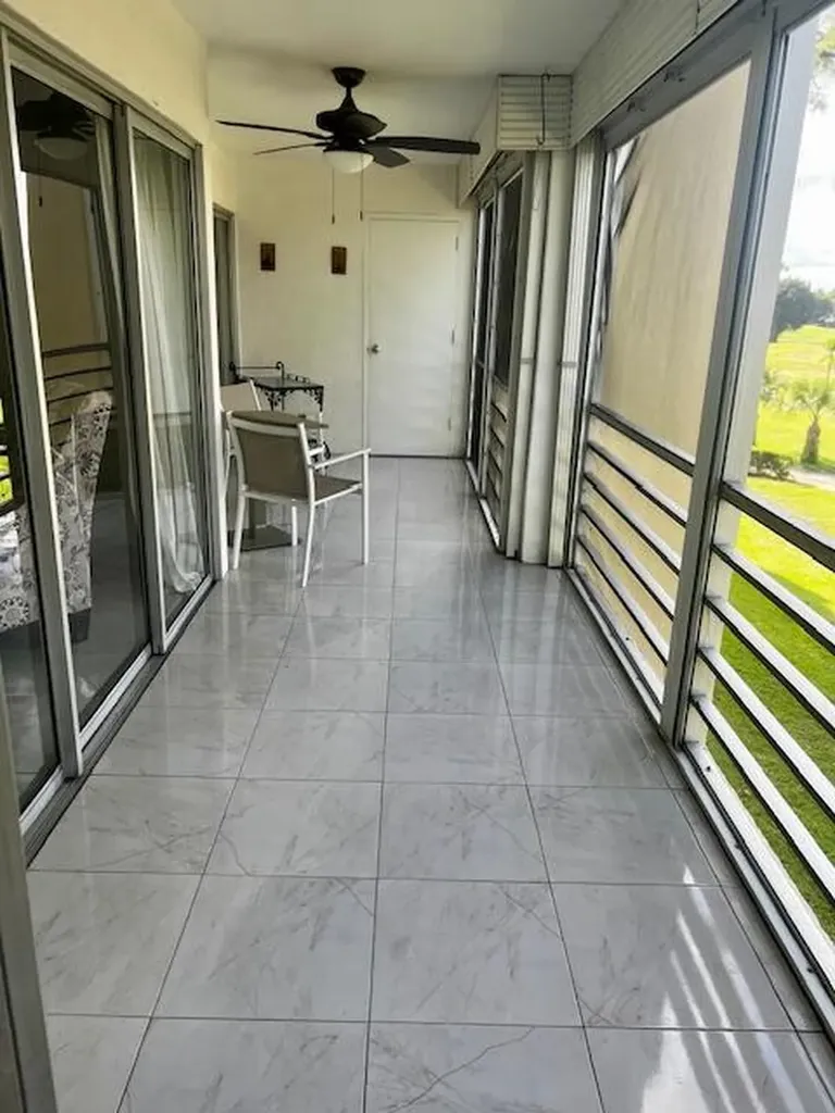 3755 Via Poinciana Lake Worth FL 33467