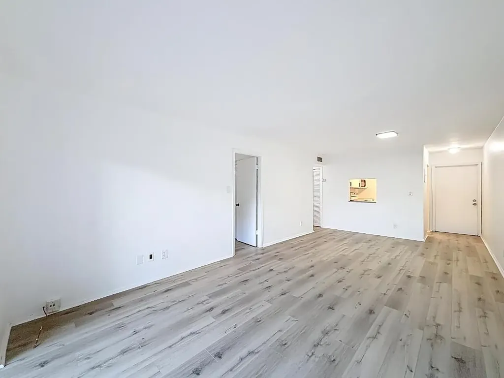 961 NW 45th Street Deerfield Beach FL 33064