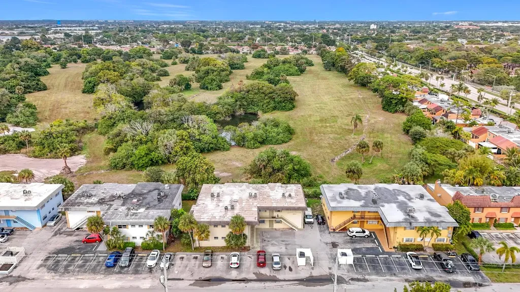 961 NW 45th Street Deerfield Beach FL 33064