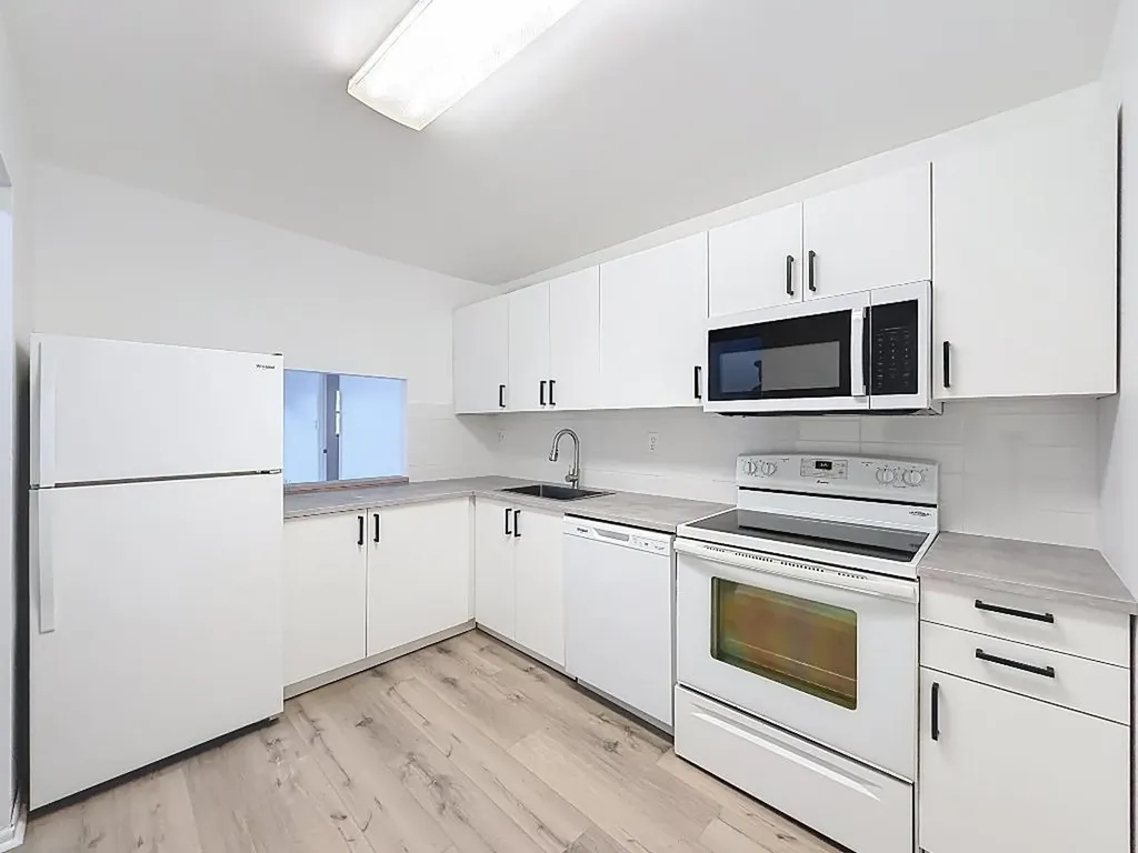 961 NW 45th Street Deerfield Beach FL 33064