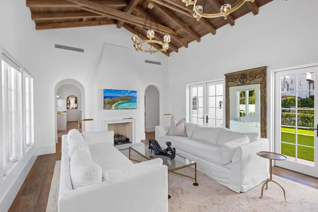800 S County Road Palm Beach FL 33480