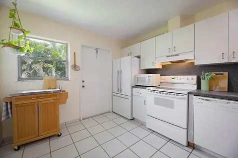 359 W D Road Loxahatchee Groves FL 33470
