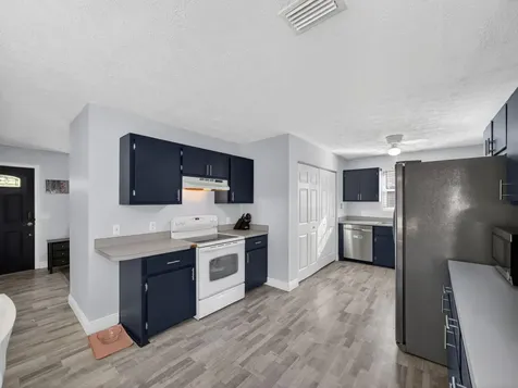 3142 SW Bridge Street Port St Lucie FL 34953