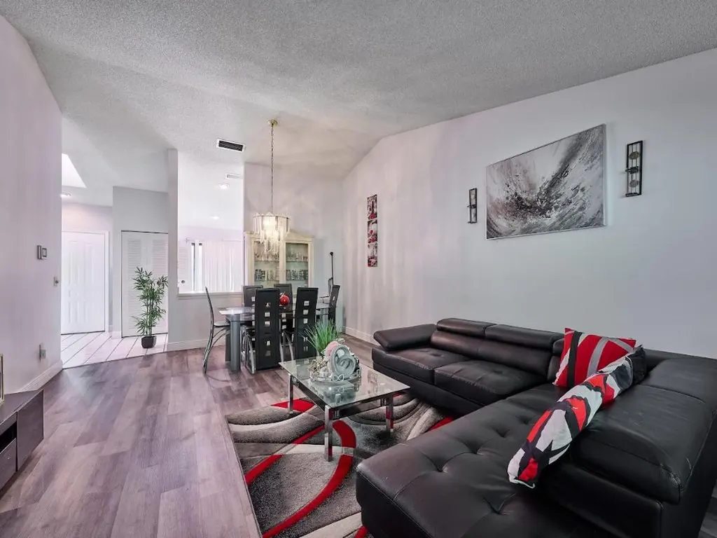 498 Iron Forge Court Royal Palm Beach FL 33411