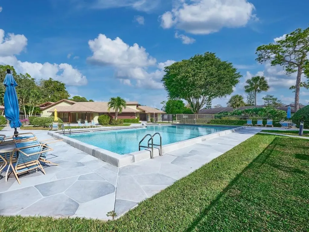 498 Iron Forge Court Royal Palm Beach FL 33411