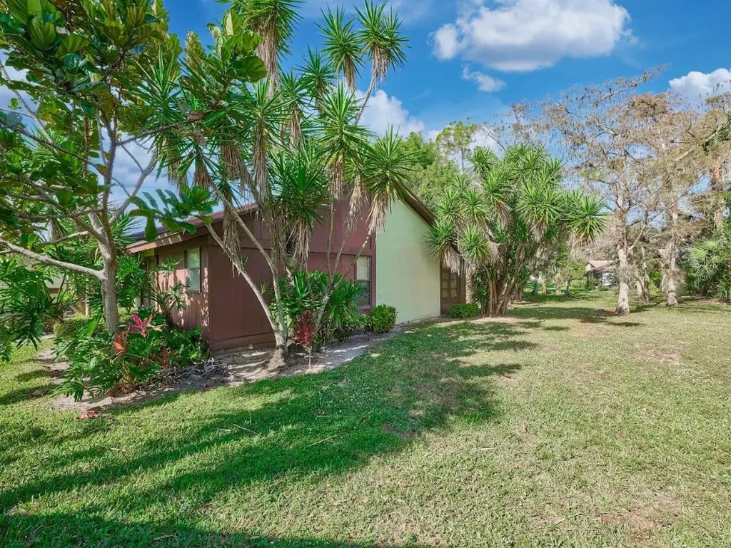 498 Iron Forge Court Royal Palm Beach FL 33411