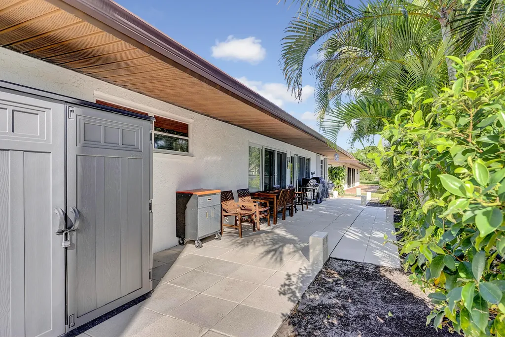 10306 Greentrail Drive N Boynton Beach FL 33436