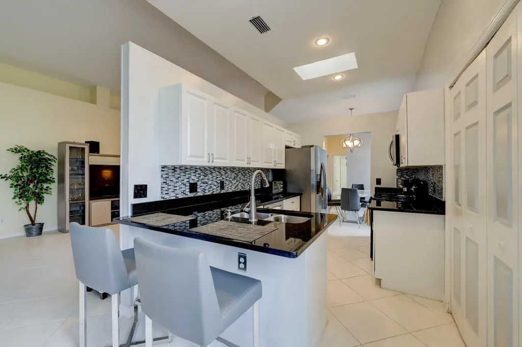450 SW Fairway Landing Port St Lucie FL 34986