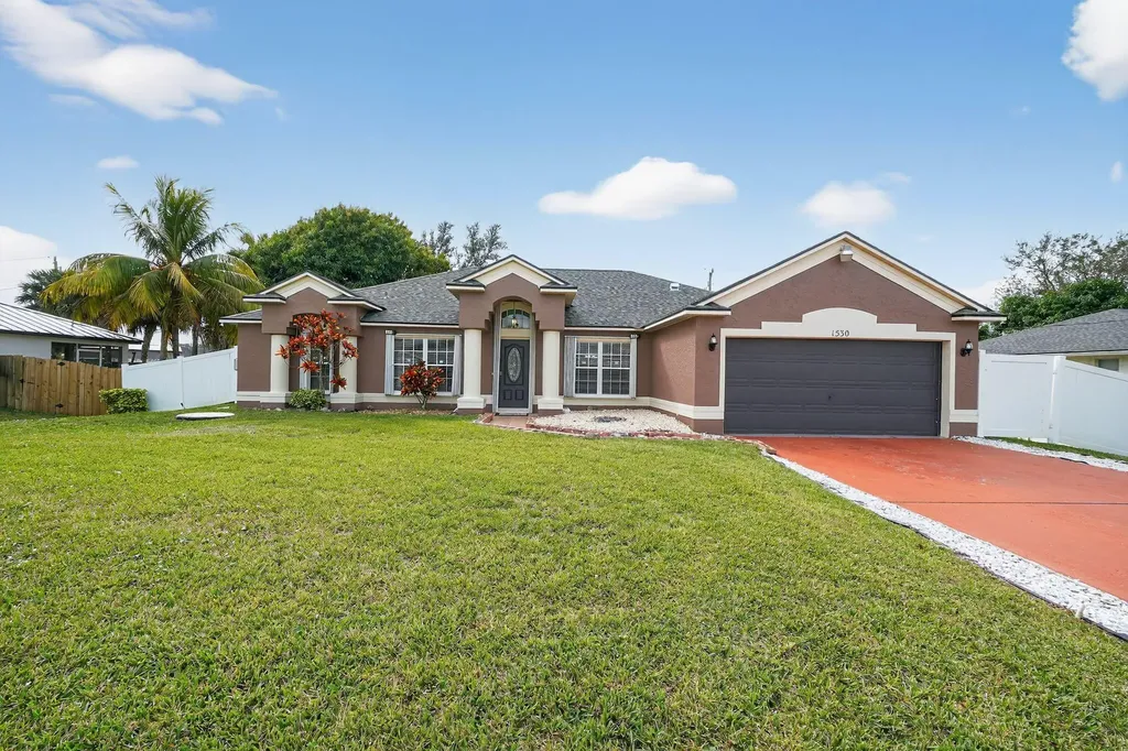 1530 SW Escobar Lane Port St Lucie FL 34953