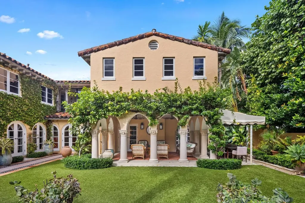 124 Brazilian Avenue Palm Beach FL 33480