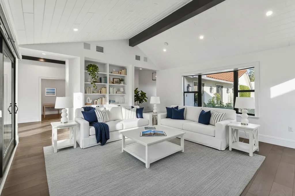 105 W Tarpon Lane Jupiter FL 33477