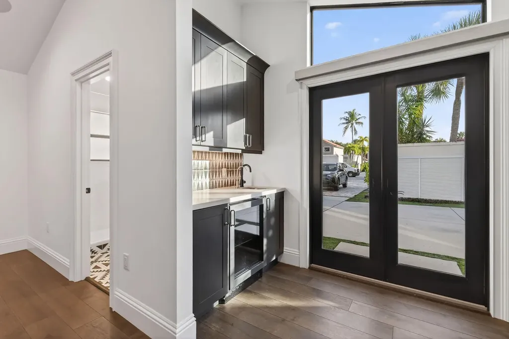 105 W Tarpon Lane Jupiter FL 33477