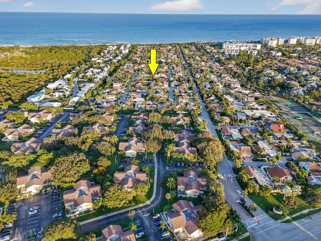 105 W Tarpon Lane Jupiter FL 33477