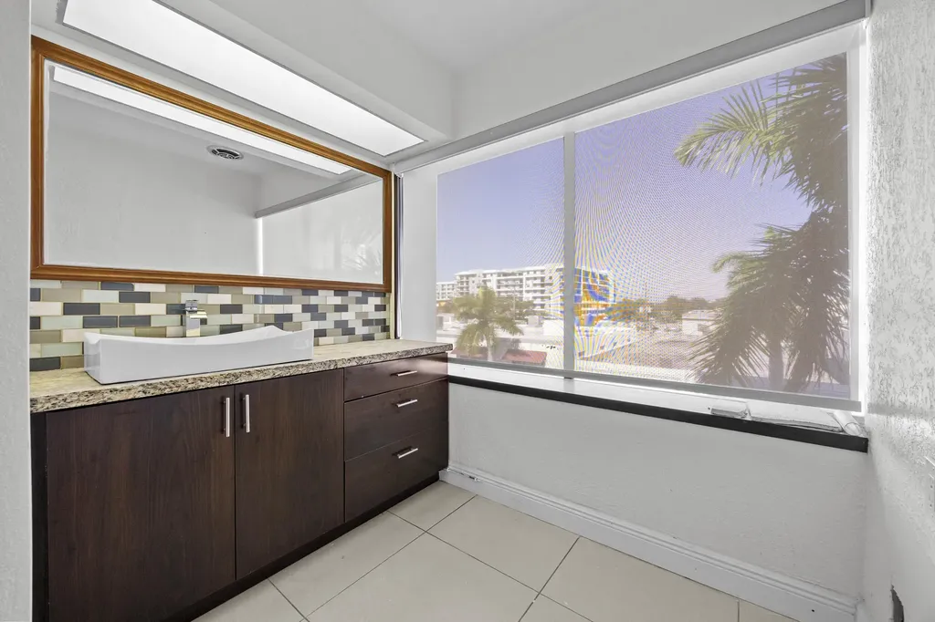 1940 Harrison Street Hollywood FL 33020