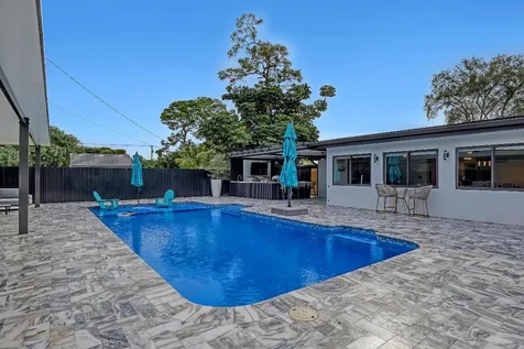 7077 Oakmont Drive Lake Worth FL 33467