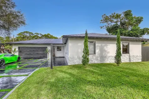 7077 Oakmont Drive Lake Worth FL 33467