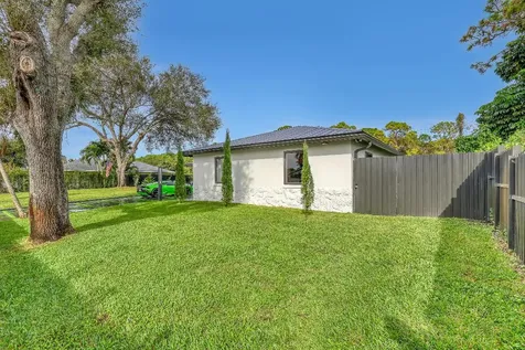 7077 Oakmont Drive Lake Worth FL 33467