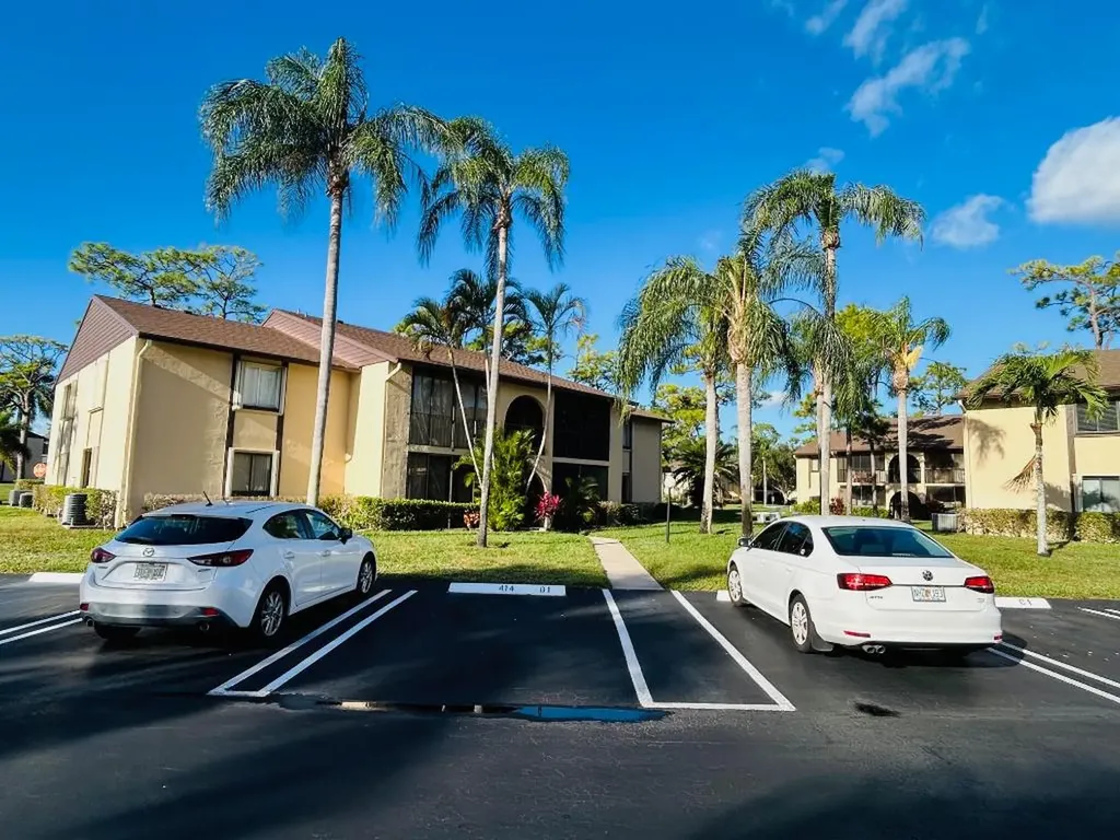 414 Pine Glen Lane Greenacres FL 33463