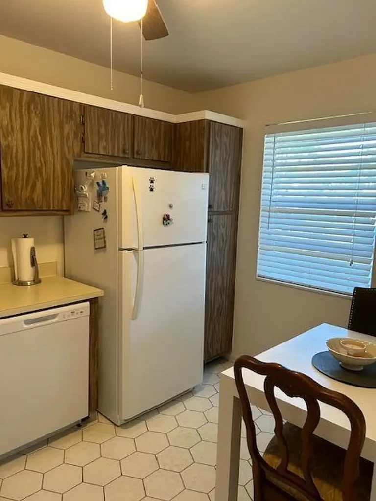 221 Lake Meryl Drive West Palm Beach FL 33411