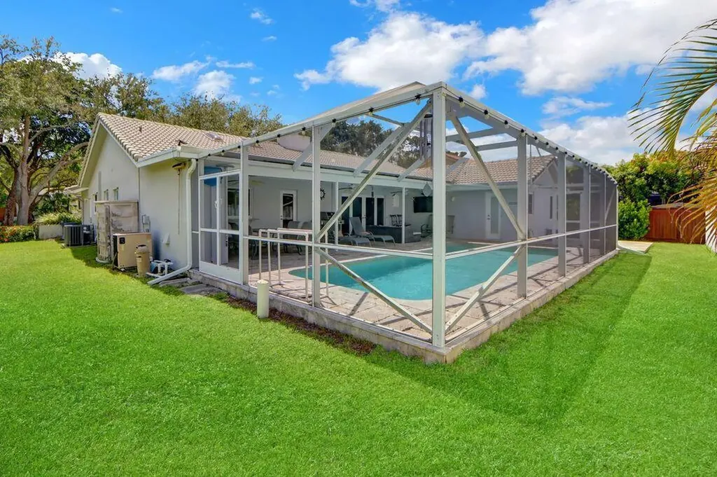 2665 NW 41st Street Boca Raton FL 33434