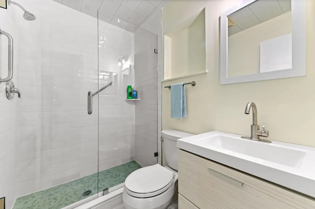 3051 NW 2nd Avenue Pompano Beach FL 33064