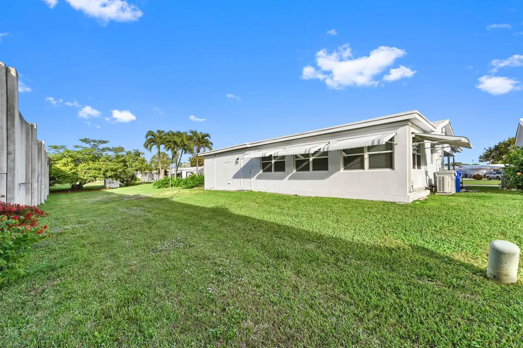 3051 NW 2nd Avenue Pompano Beach FL 33064