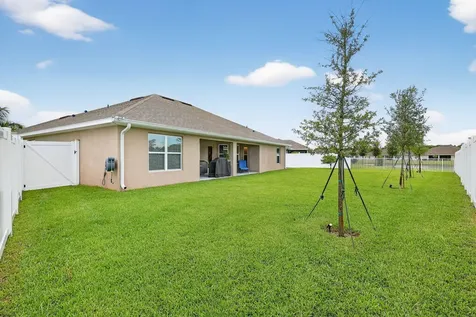 8652 Waterstone Boulevard Fort Pierce FL 34951
