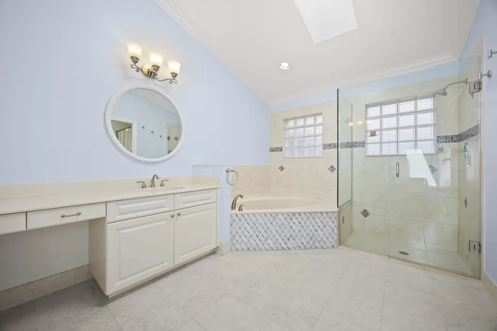 122 Eagleton Lane Palm Beach Gardens FL 33418