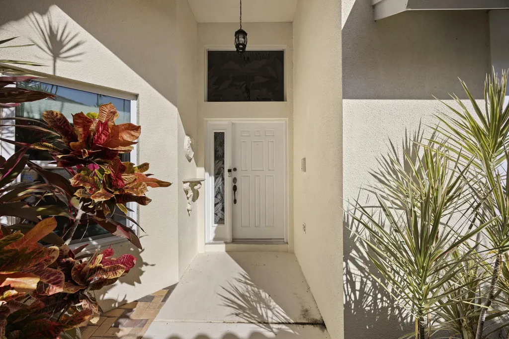 122 Eagleton Lane Palm Beach Gardens FL 33418