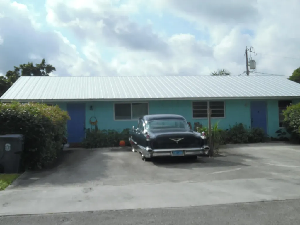 3910 Holden Lane Lake Worth FL 33461