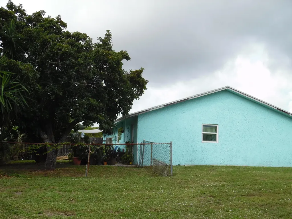 3910 Holden Lane Lake Worth FL 33461