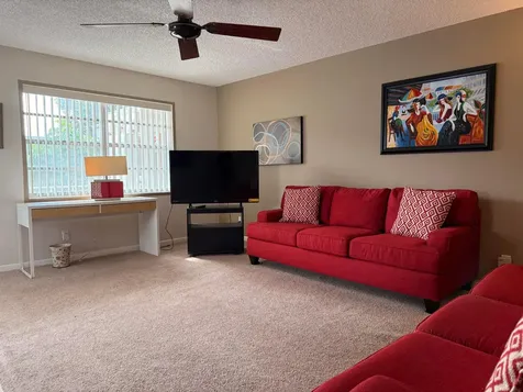 470 Capri J Delray Beach FL 33484