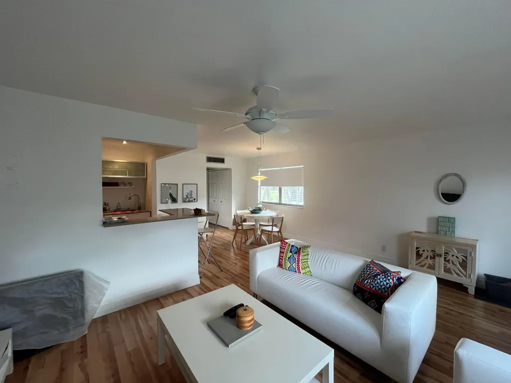 286 Tuscany E Delray Beach FL 33446
