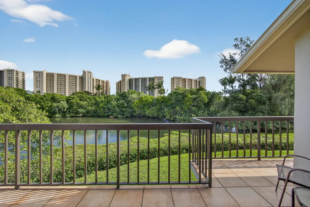 2102 Fairway Drive S Jupiter FL 33477