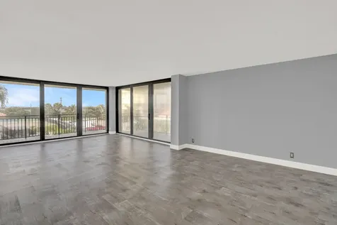 5460 N Ocean Drive Singer Island FL 33404