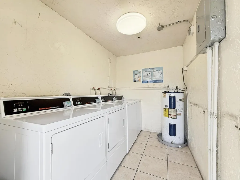 1428 SE 4th Avenue Deerfield Beach FL 33441