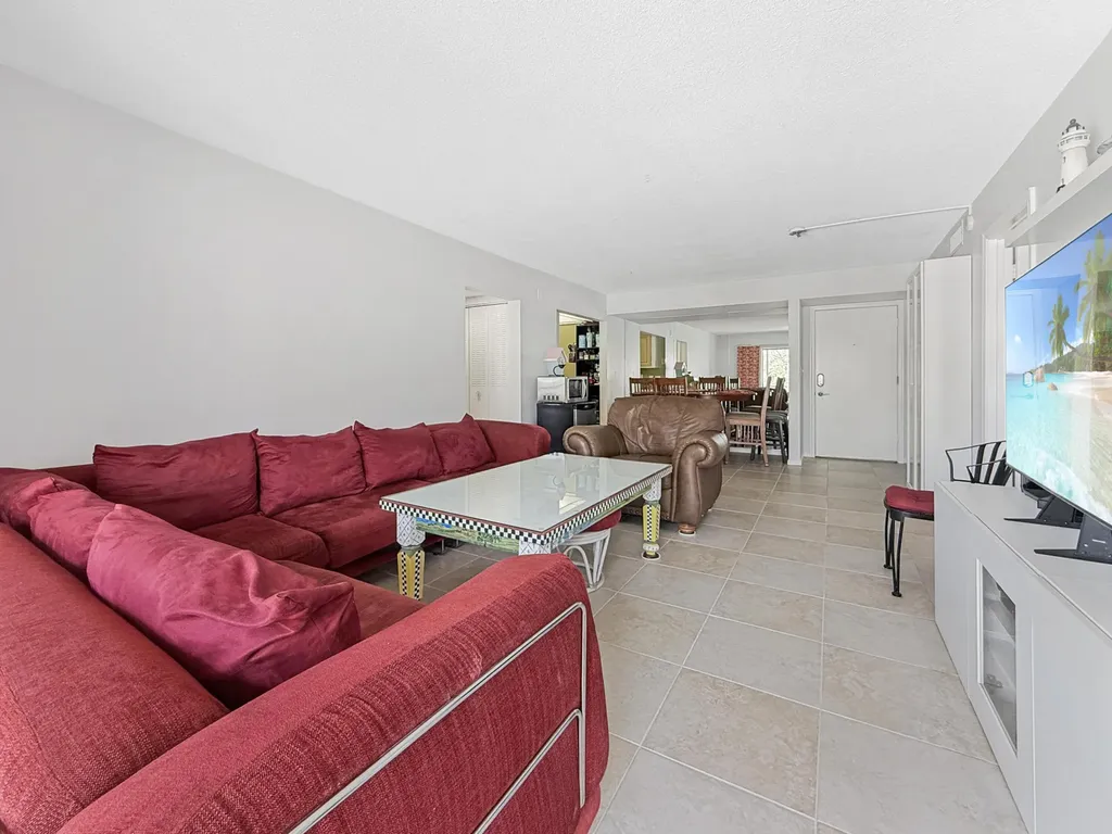 1428 SE 4th Avenue Deerfield Beach FL 33441